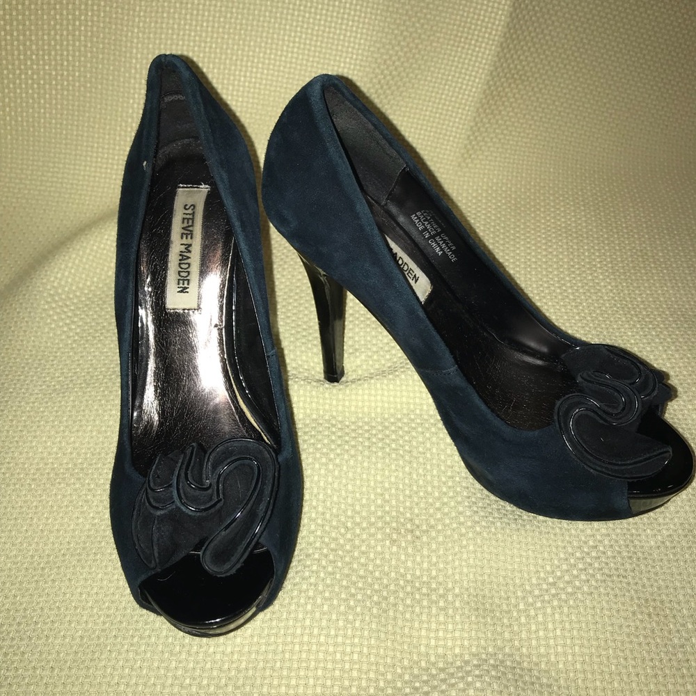 Steve Madden 4” black heels